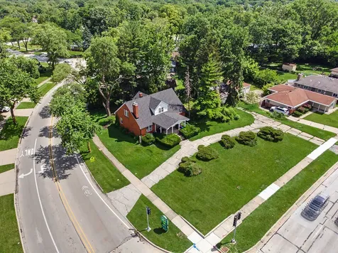 386 Sauk Trail Park Forest IL 60466