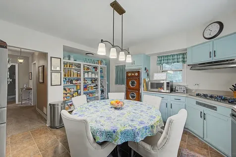 386 Sauk Trail Park Forest IL 60466