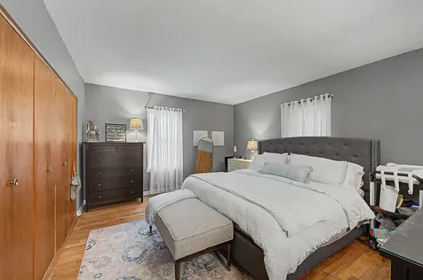 386 Sauk Trail Park Forest IL 60466