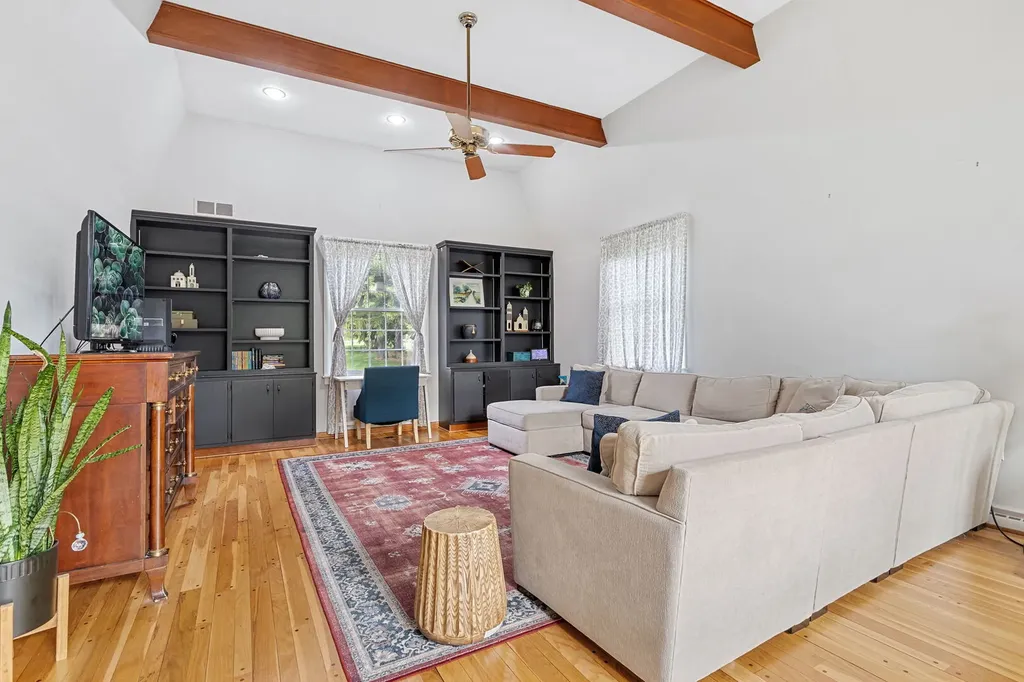 2N330 Swift Road Lombard IL 60148
