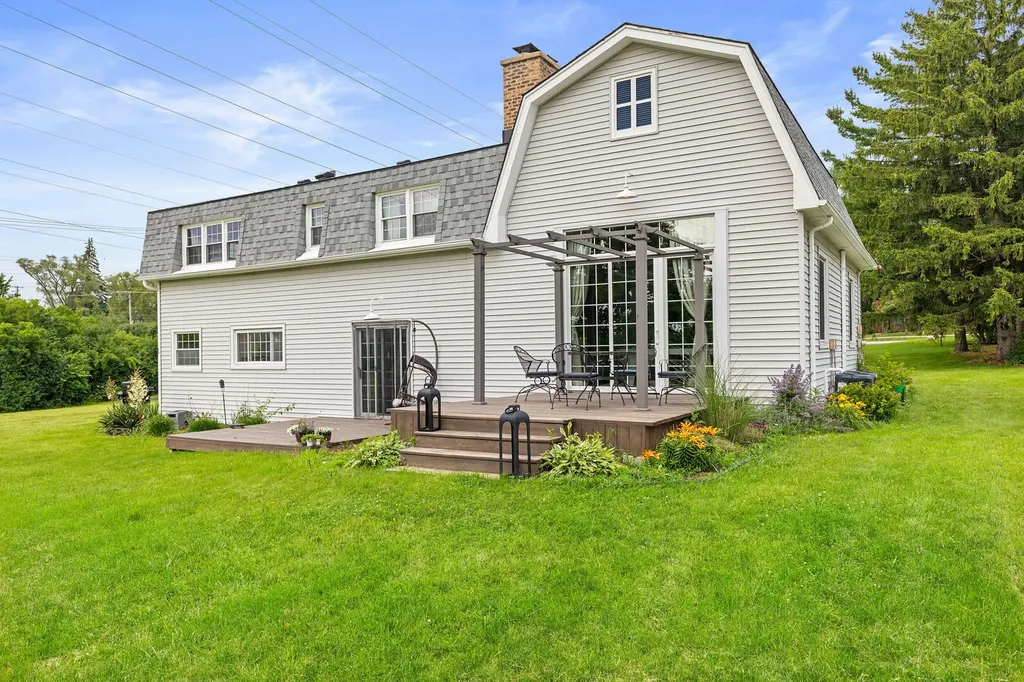 2N330 Swift Road Lombard IL 60148