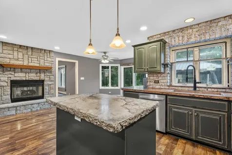 21162 South 78th Avenue Frankfort IL 60423