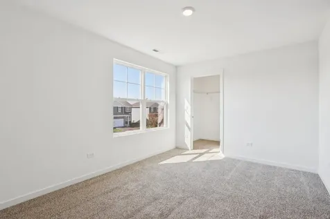 2255 Cobble Springs Drive Wonder Lake IL 60097