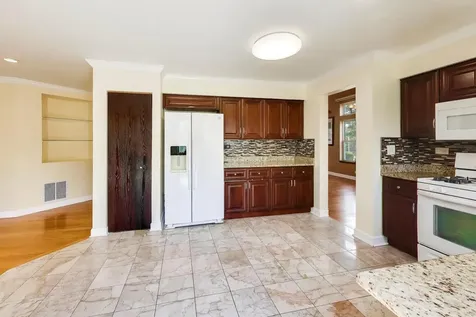 1022 Wrens Gate Mundelein IL 60060