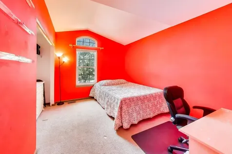 1022 Wrens Gate Mundelein IL 60060