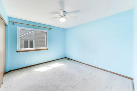 1022 Wrens Gate Mundelein IL 60060