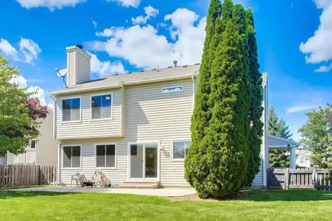 1022 Wrens Gate Mundelein IL 60060