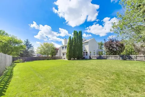 1022 Wrens Gate Mundelein IL 60060