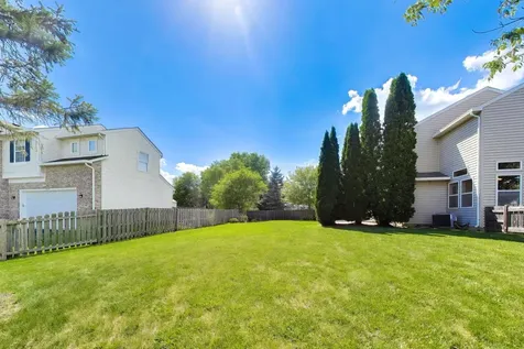 1022 Wrens Gate Mundelein IL 60060