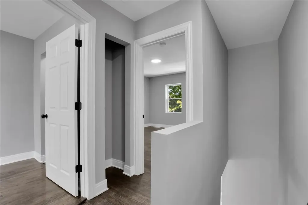 735 East 105th Street Chicago IL 60628