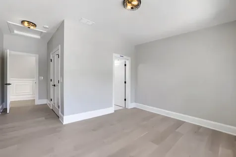 909 Evergreen Avenue Glen Ellyn IL 60137