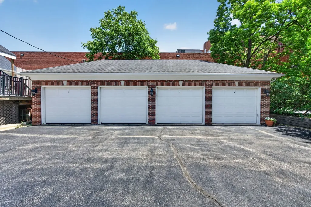 107 South Grant Street Hinsdale IL 60521