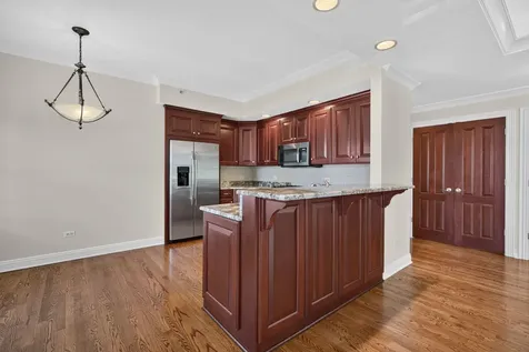 107 South Grant Street Hinsdale IL 60521