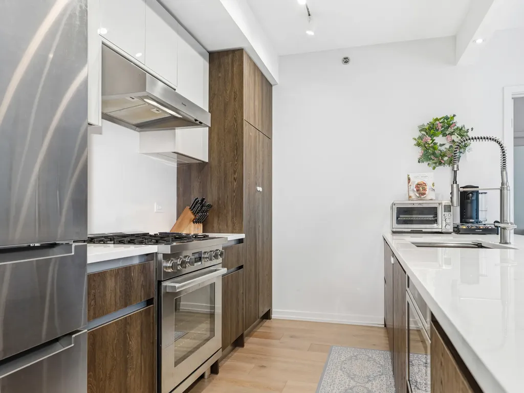 505 North Mcclurg Court Chicago IL 60611