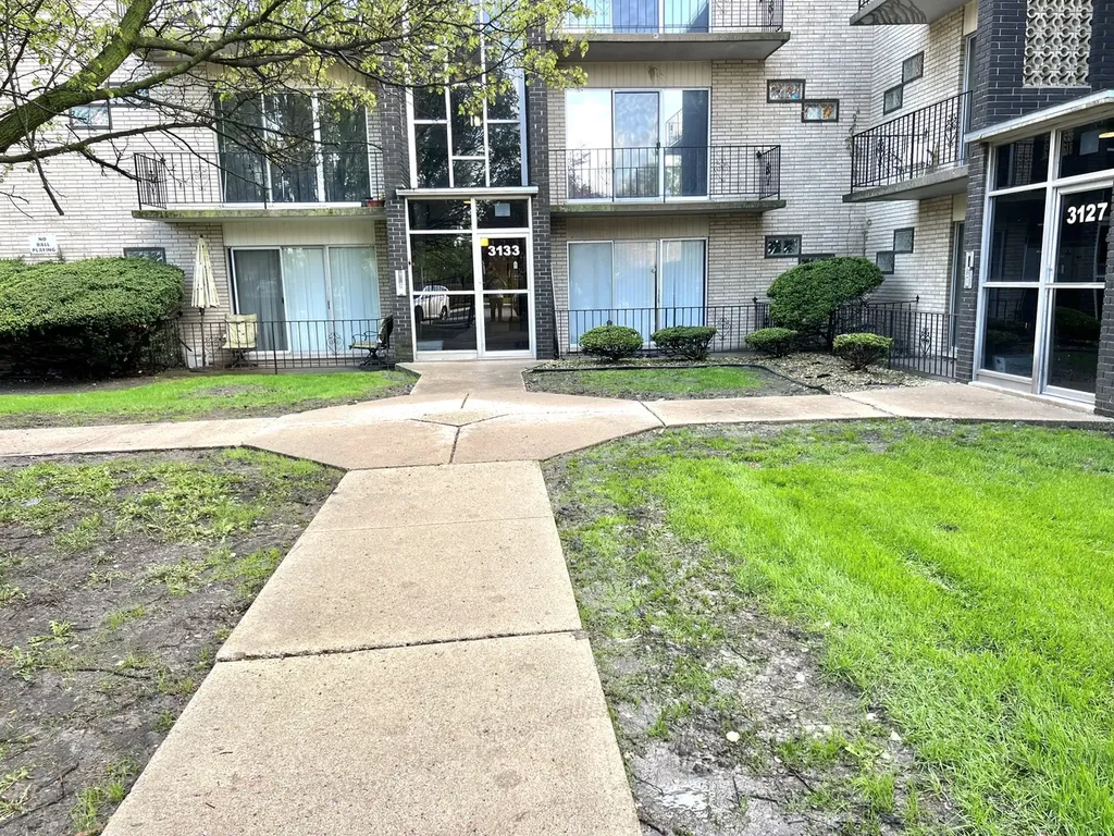 3133 Bernice Road Lansing IL 60438