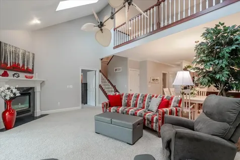 25 Arbor Court Bloomington IL 61704