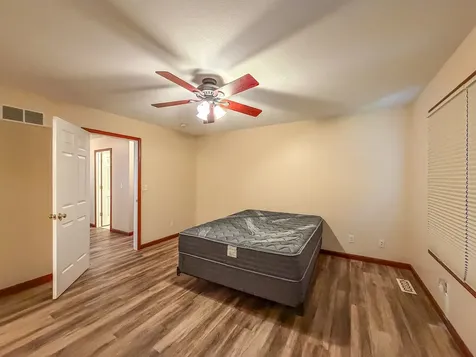 17 Lafayette Meadow Mattoon IL 61938