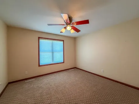 17 Lafayette Meadow Mattoon IL 61938