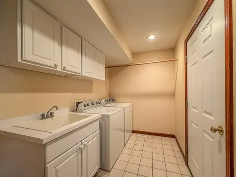 17 Lafayette Meadow Mattoon IL 61938