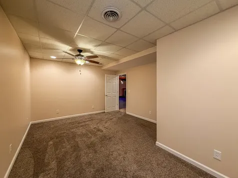 17 Lafayette Meadow Mattoon IL 61938
