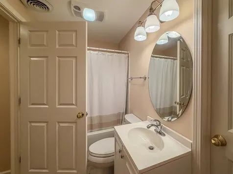 17 Lafayette Meadow Mattoon IL 61938