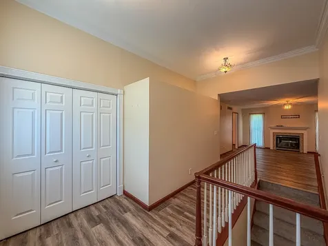 17 Lafayette Meadow Mattoon IL 61938