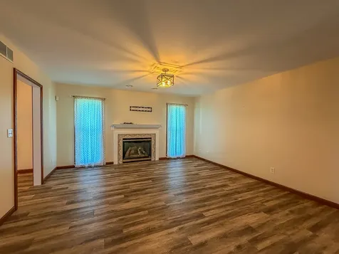 17 Lafayette Meadow Mattoon IL 61938