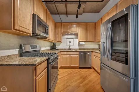 6 South Laflin Street Chicago IL 60607