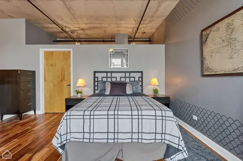 6 South Laflin Street Chicago IL 60607