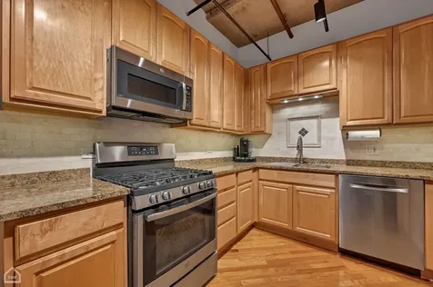 6 South Laflin Street Chicago IL 60607