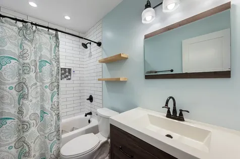 831 South Wisconsin Avenue Villa Park IL 60181