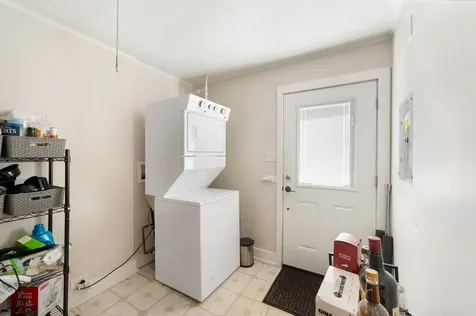 831 South Wisconsin Avenue Villa Park IL 60181