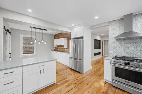 5010 North Major Avenue N Chicago IL 60630