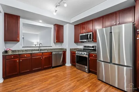 425 Benjamin Drive Vernon Hills IL 60061