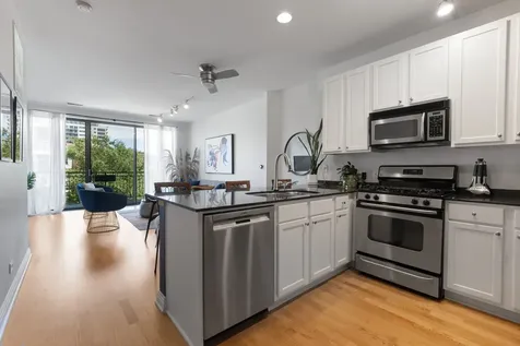 859 West Erie Street Chicago IL 60642