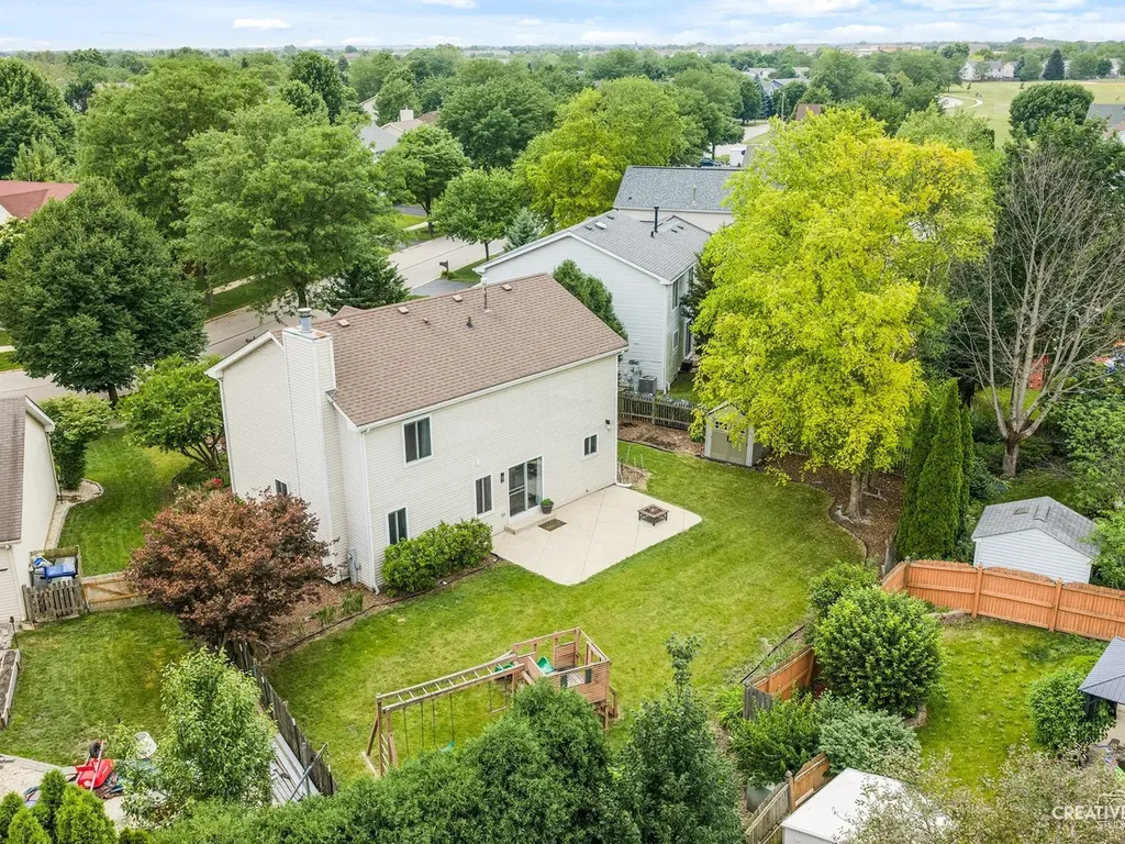 2463 Warm Springs Lane Naperville IL 60564
