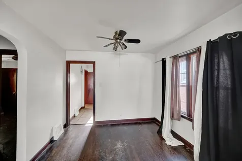 14424 South Lowe Avenue Riverdale IL 60827
