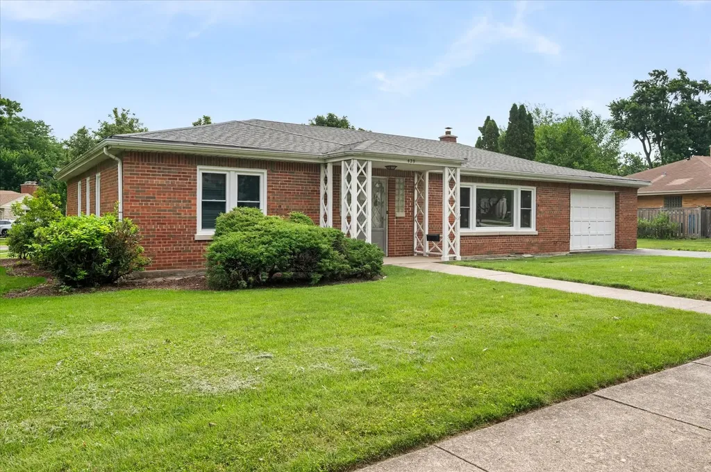 429 South Stratford Avenue Elmhurst IL 60126