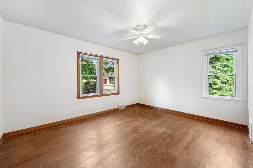 429 South Stratford Avenue Elmhurst IL 60126