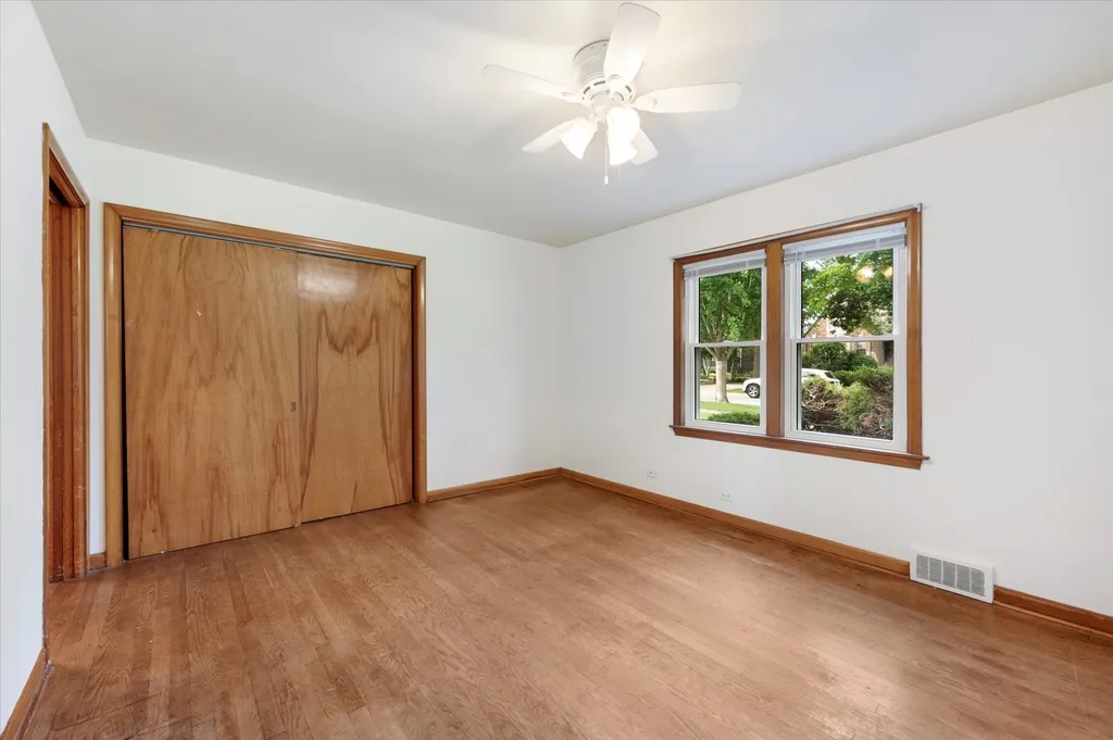 429 South Stratford Avenue Elmhurst IL 60126