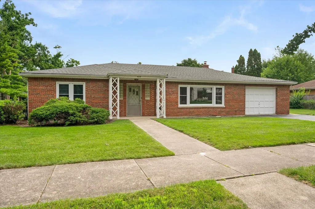 429 South Stratford Avenue Elmhurst IL 60126