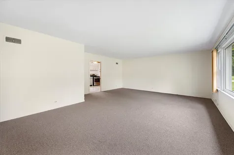 429 South Stratford Avenue Elmhurst IL 60126