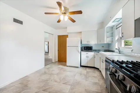 429 South Stratford Avenue Elmhurst IL 60126