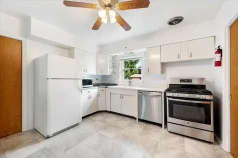 429 South Stratford Avenue Elmhurst IL 60126