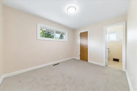 61 Miller Road Lake Zurich IL 60047