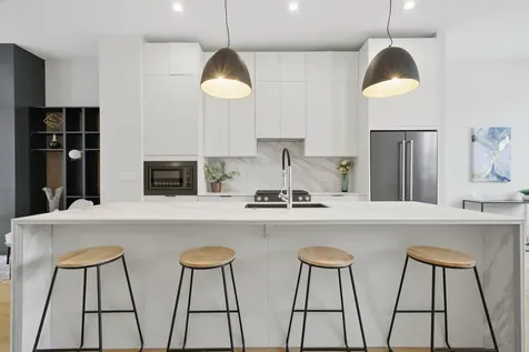 4250 West Belmont Avenue Chicago IL 60641