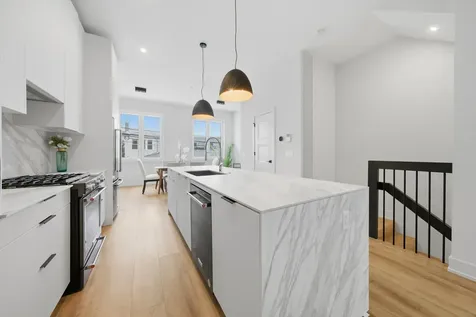 4250 West Belmont Avenue Chicago IL 60641