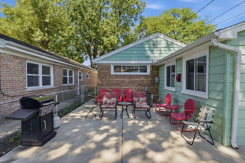 10111 South California Avenue Chicago IL 60655