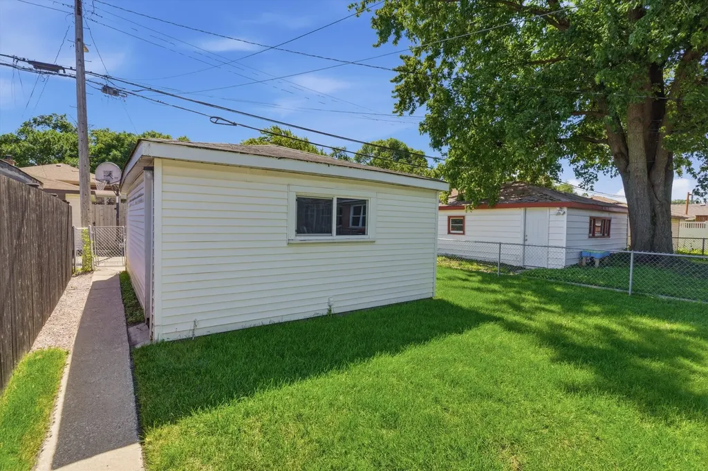 10111 South California Avenue Chicago IL 60655
