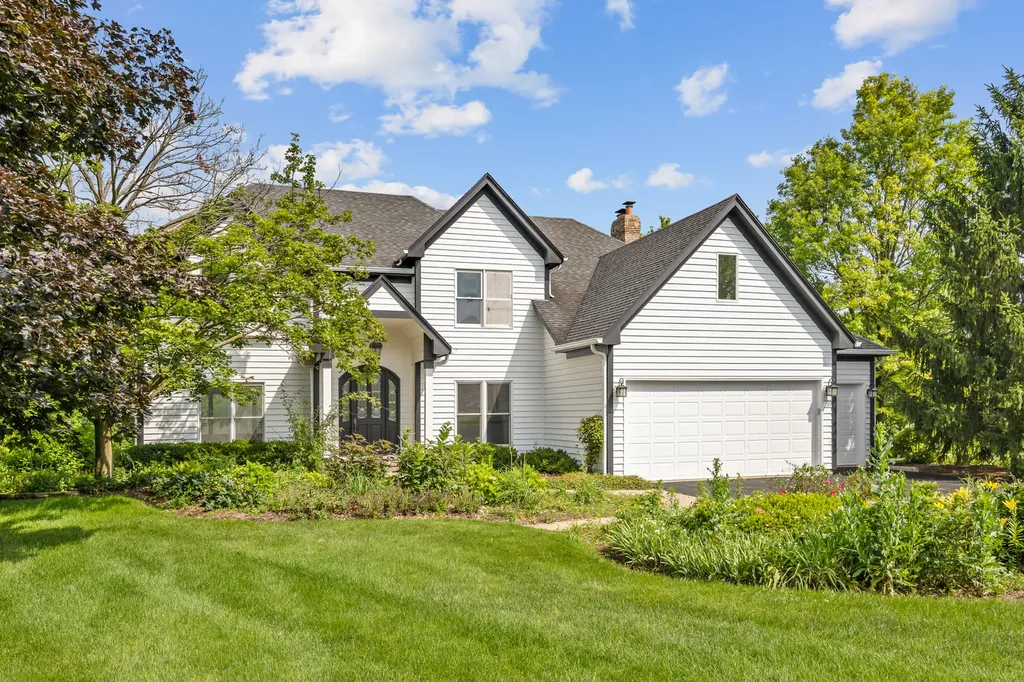 3N828 Meadowridge Circle St. Charles IL 60175